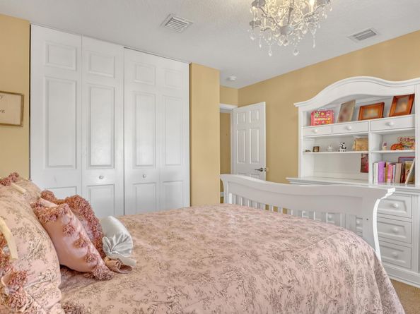 2227 Ridgewood Circle, Royal Palm Beach FL 33411