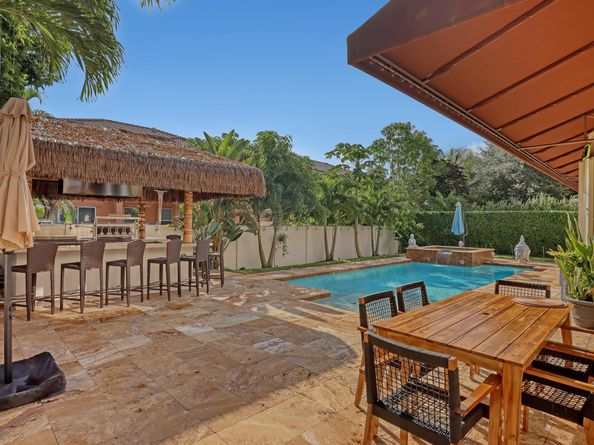 2227 Ridgewood Circle, Royal Palm Beach FL 33411