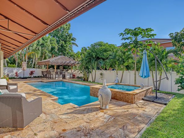 2227 Ridgewood Circle, Royal Palm Beach FL 33411