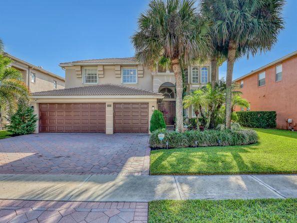 2227 Ridgewood Circle, Royal Palm Beach FL 33411