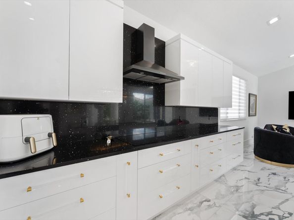 7614 La Corniche Circle, Boca Raton FL 33433