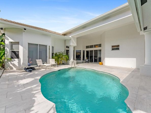 7614 La Corniche Circle, Boca Raton FL 33433