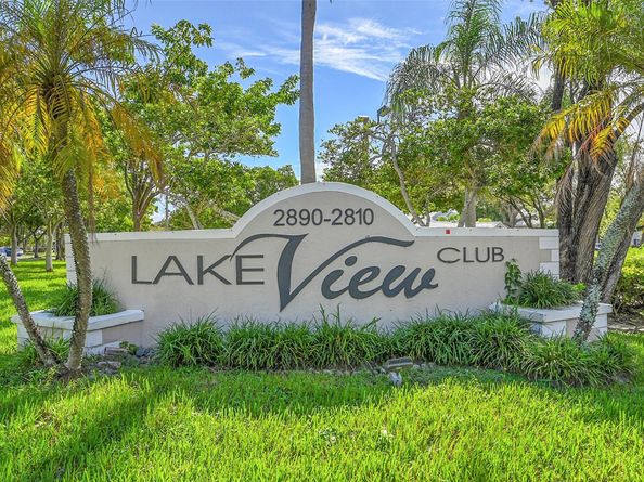 2841 N Oakland Forest Dr 106, Oakland Park FL 33309