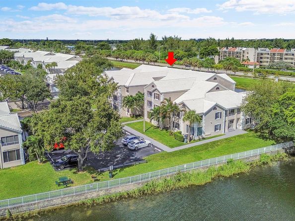 2841 N Oakland Forest Dr 106, Oakland Park FL 33309