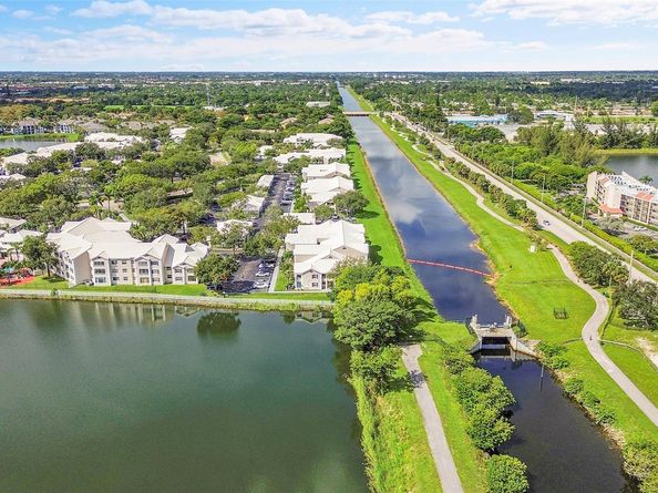 2841 N Oakland Forest Dr 106, Oakland Park FL 33309