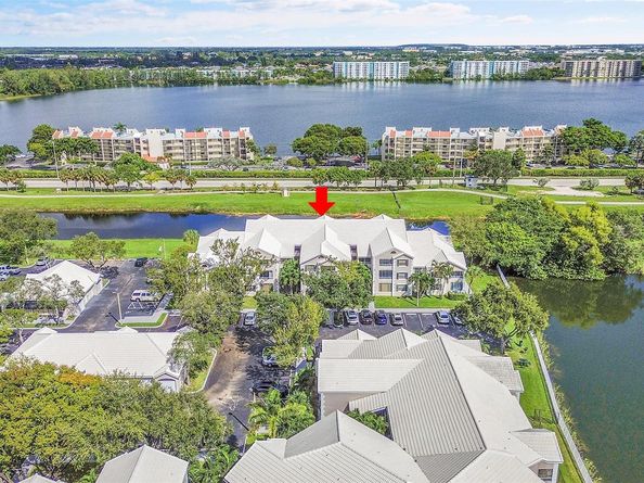 2841 N Oakland Forest Dr 106, Oakland Park FL 33309