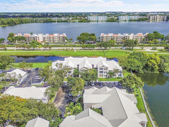 2841 N Oakland Forest Dr 106, Oakland Park FL 33309