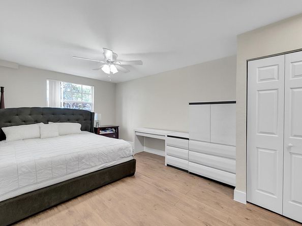 2841 N Oakland Forest Dr 106, Oakland Park FL 33309