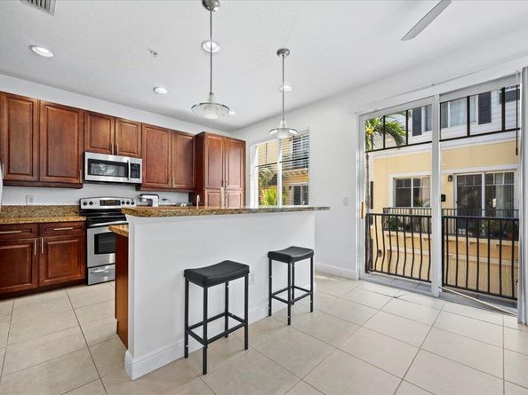 3807 NW 5th Terrace, Boca Raton FL 33431