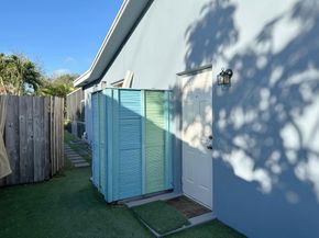 4201 Thomas St, Hollywood FL 33021