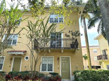 808 University Boulevard
