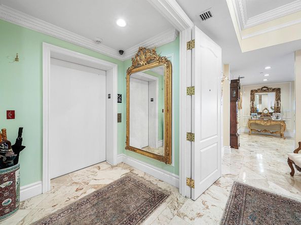 201 S Narcissus Avenue 1002, West Palm Beach FL 33401