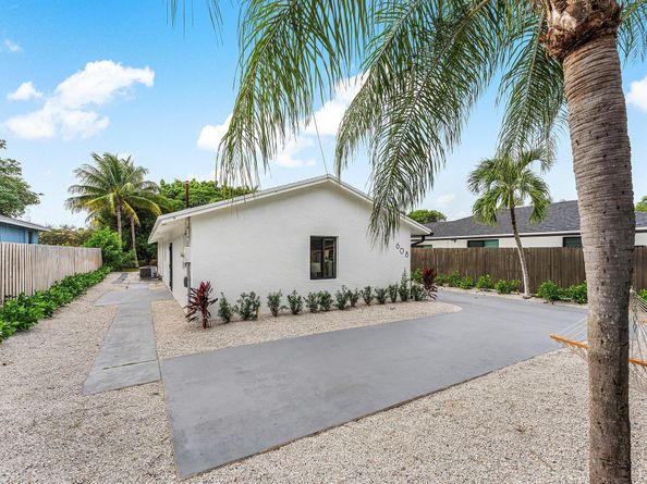 608 SE 2nd Avenue, Delray Beach FL 33483