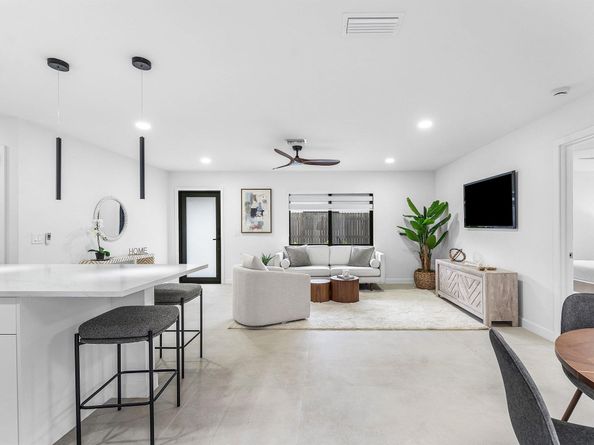 608 SE 2nd Avenue, Delray Beach FL 33483