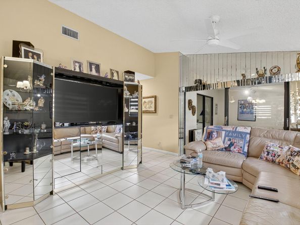 6234 Pointe Regal Circle, Delray Beach FL 33484