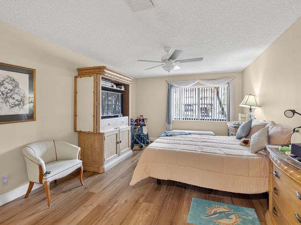 6234 Pointe Regal Circle, Delray Beach FL 33484