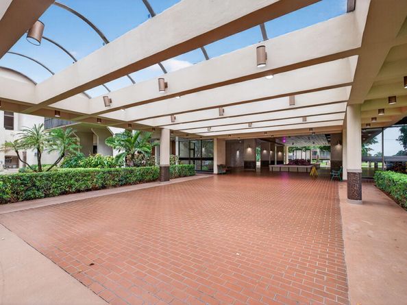 2816 N 46th Avenue J682, Hollywood FL 33021