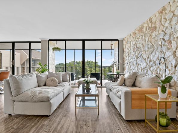 2816 N 46th Avenue J682, Hollywood FL 33021