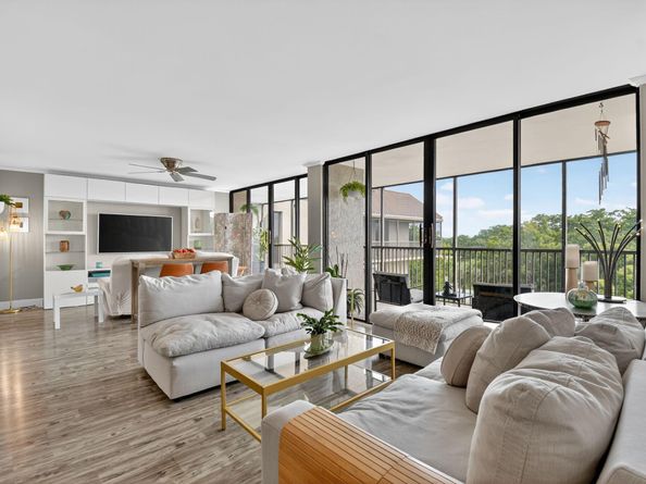 2816 N 46th Avenue J682, Hollywood FL 33021