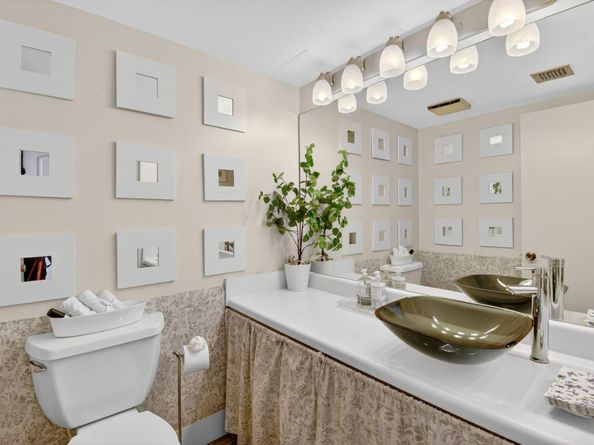 2816 N 46th Avenue J682, Hollywood FL 33021