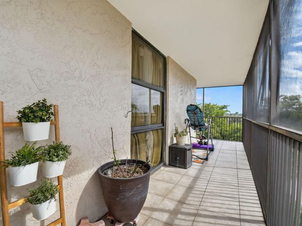 2816 N 46th Avenue J682, Hollywood FL 33021