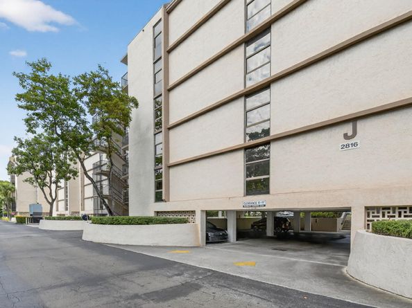 2816 N 46th Avenue J682, Hollywood FL 33021