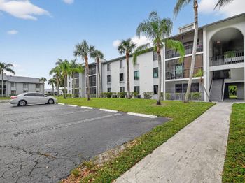 1009 Green Pine Boulevard