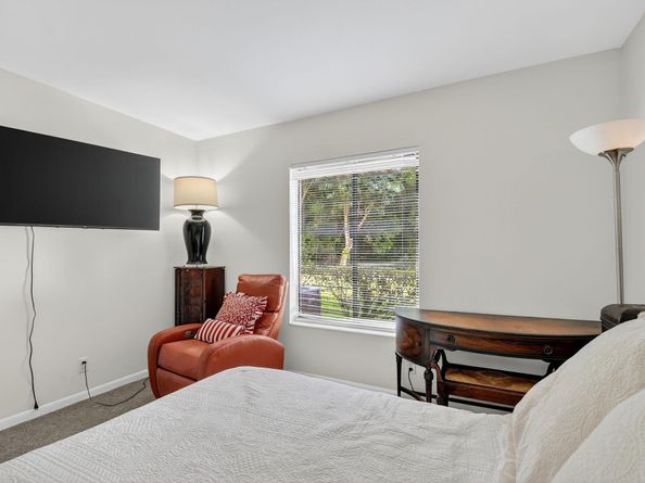 1009 Green Pine Boulevard F1, West Palm Beach FL 33409