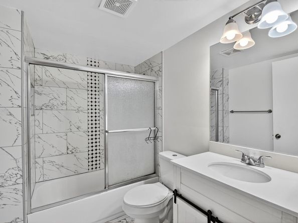 1009 Green Pine Boulevard F1, West Palm Beach FL 33409