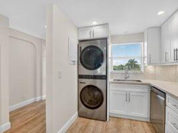 1040 Banyan Road 3050, Boca Raton FL 33432