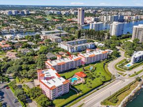 1040 Banyan Road 3050, Boca Raton FL 33432