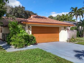 56 Baytree Circle, Boynton Beach FL 33436