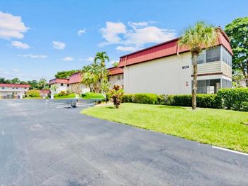 12027 Greenway Circle