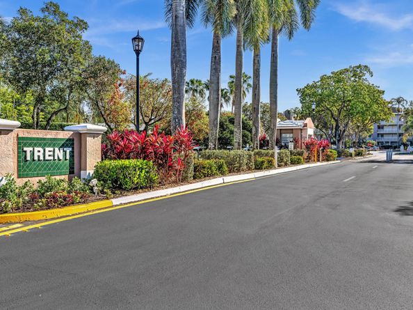 7802 Trent Dr 406, Fort Lauderdale FL 33321