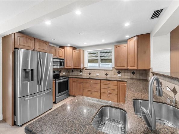 230 NE 58th St, Fort Lauderdale FL 33334