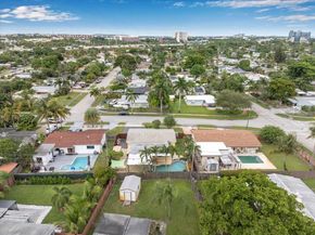 230 NE 58th St, Fort Lauderdale FL 33334