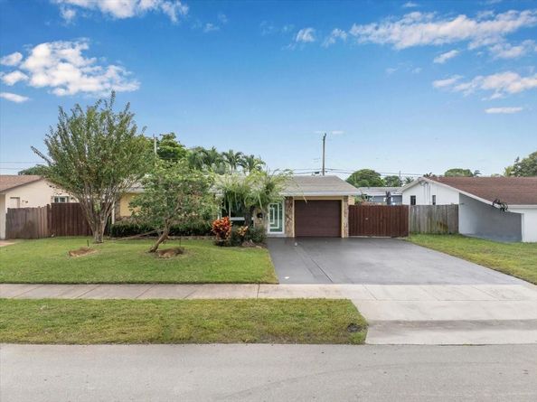 230 NE 58th St, Fort Lauderdale FL 33334