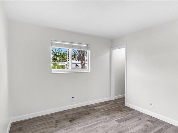 230 NE 58th St, Fort Lauderdale FL 33334