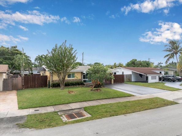 230 NE 58th St, Fort Lauderdale FL 33334