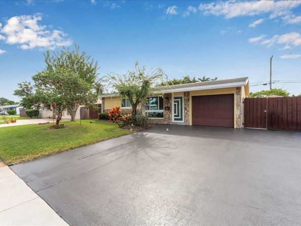 230 NE 58th St, Fort Lauderdale FL 33334