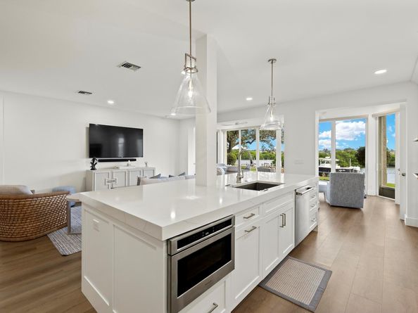 220 Eagle Drive, Jupiter FL 33477