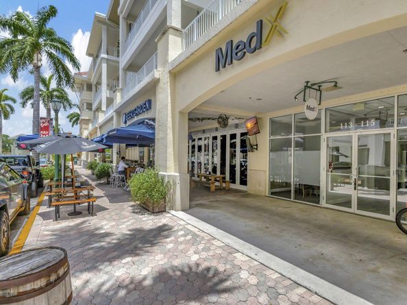 4118 Greenway Drive, Jupiter FL 33458