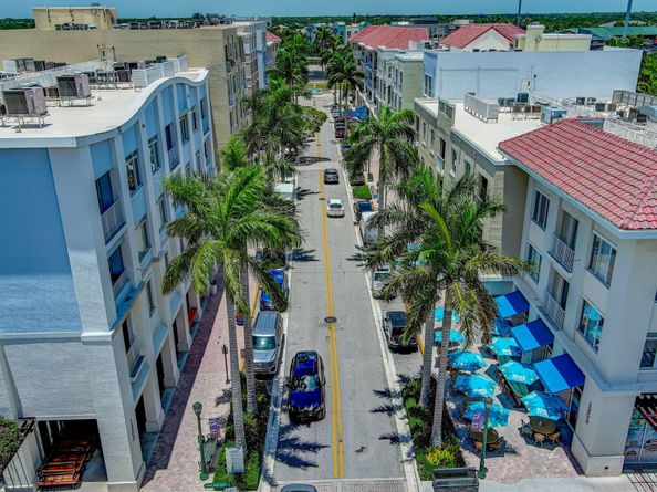 4118 Greenway Drive, Jupiter FL 33458