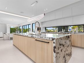 3031 NE 23rd Ct, Fort Lauderdale FL 33305