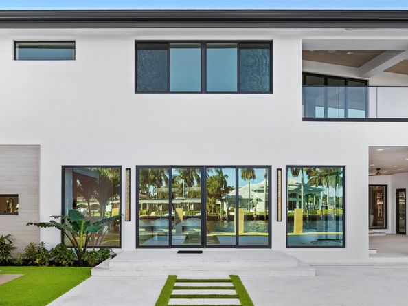 3031 NE 23rd Ct, Fort Lauderdale FL 33305