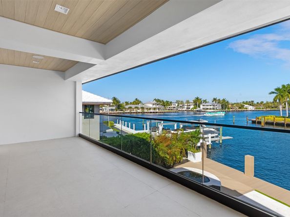 3031 NE 23rd Ct, Fort Lauderdale FL 33305