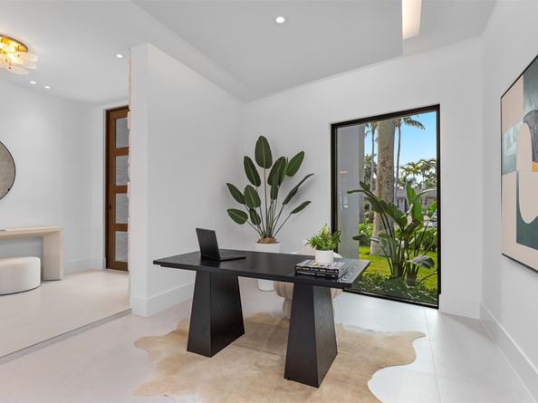 3031 NE 23rd Ct, Fort Lauderdale FL 33305