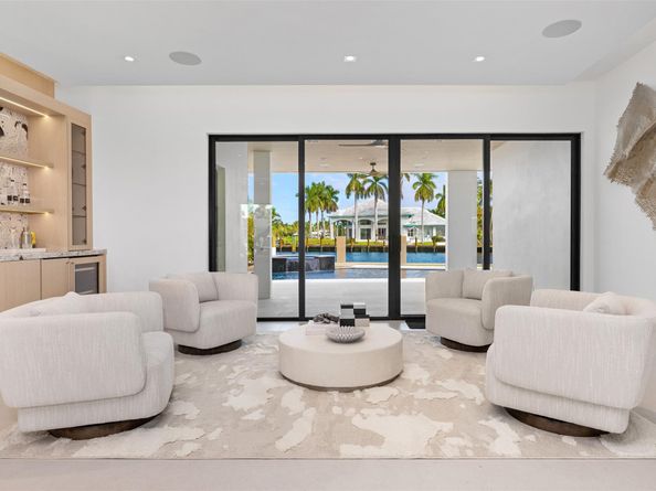 3031 NE 23rd Ct, Fort Lauderdale FL 33305