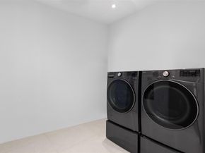 3031 NE 23rd Ct, Fort Lauderdale FL 33305