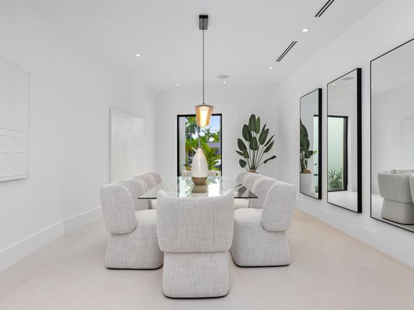 3031 NE 23rd Ct, Fort Lauderdale FL 33305